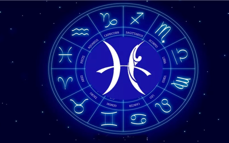 توقعات الفلك لمواليد برج الحوت حول كيفية كسب الأصدقاء في حياتهم اليومية